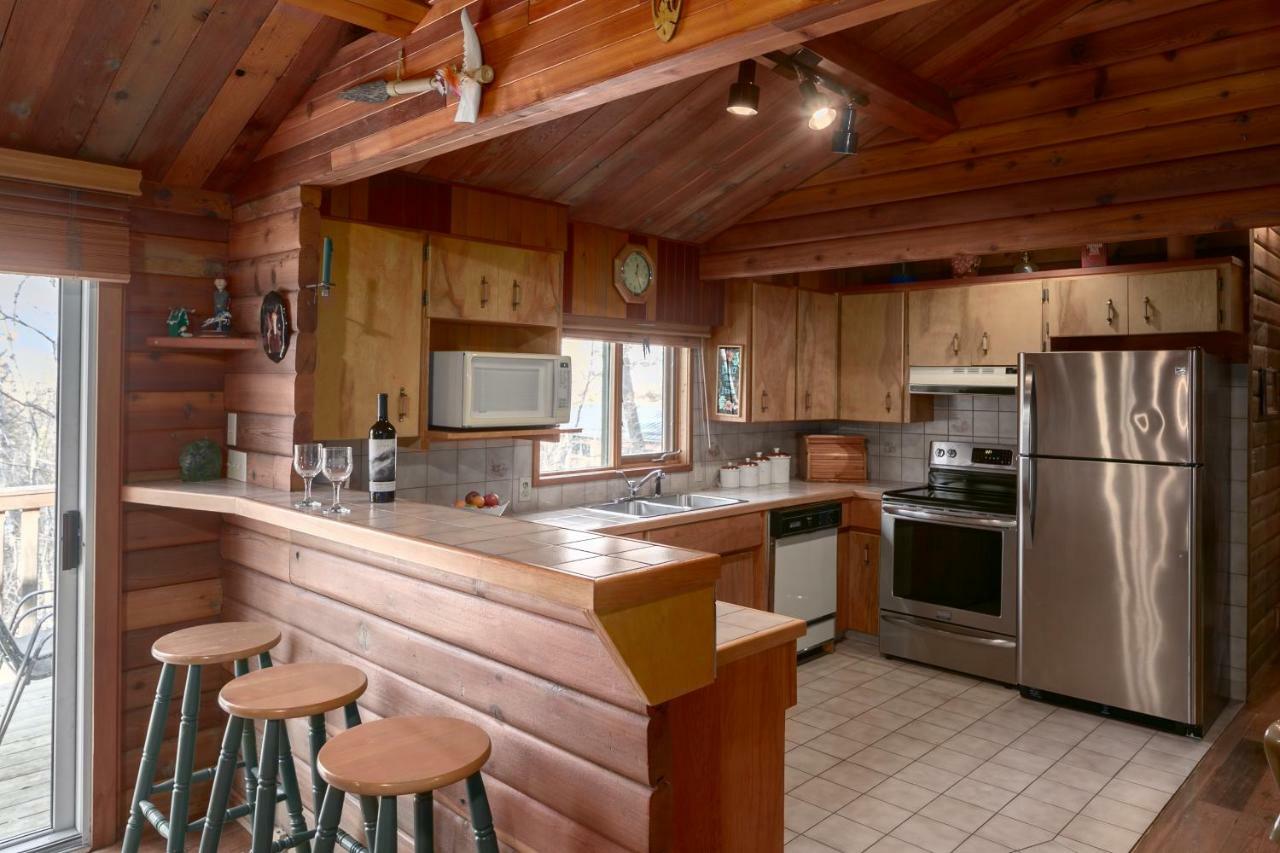 Creekside Cabin Fairmont Hot Springs Dış mekan fotoğraf