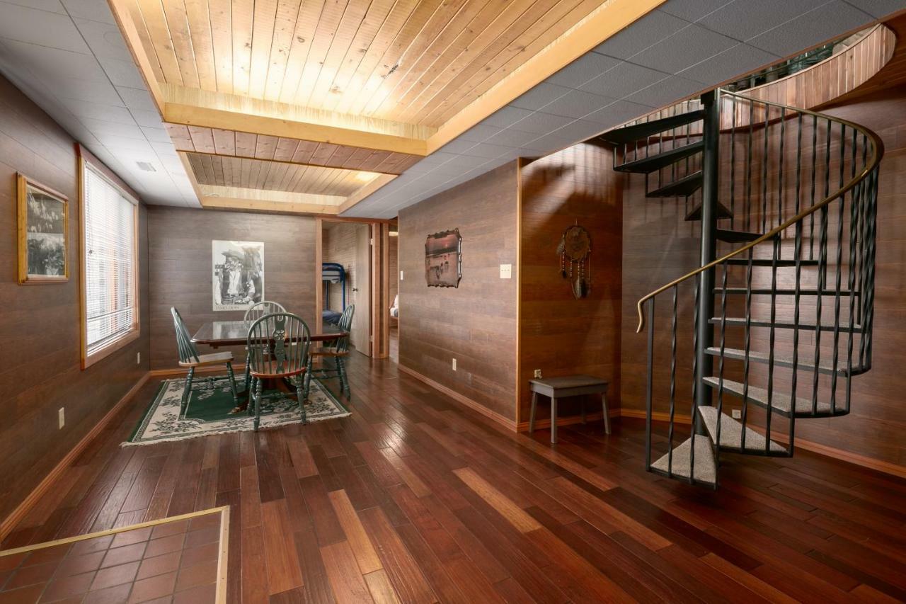 Creekside Cabin Fairmont Hot Springs Dış mekan fotoğraf
